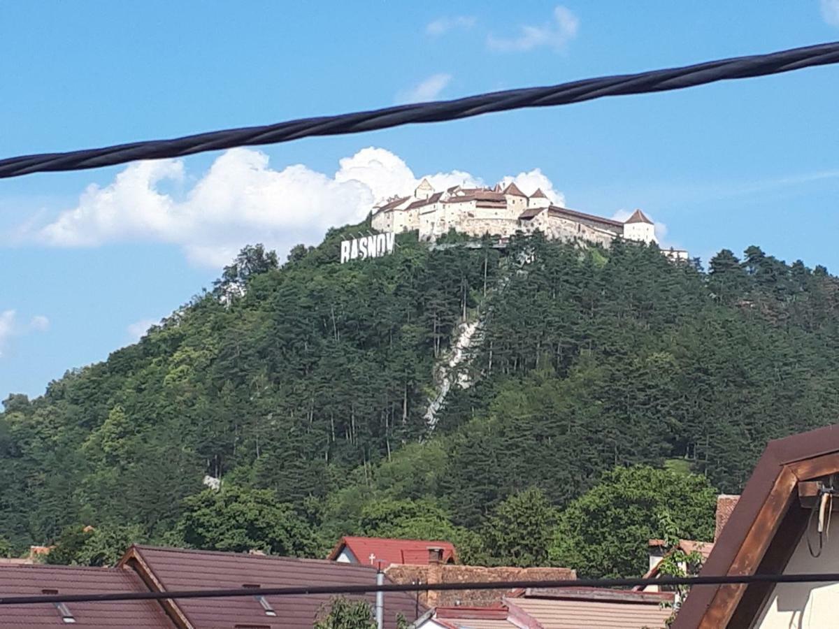 Hotel Casa Lucky Rîşnov Esterno foto